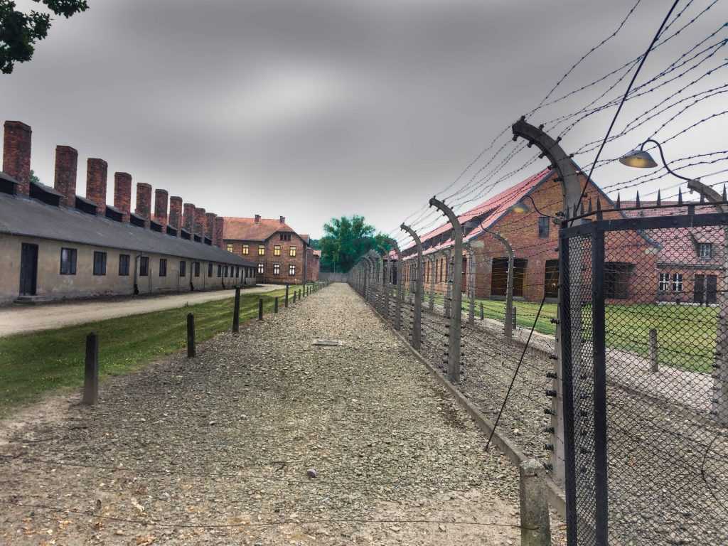 Oprah Elie Wiesel Auschwitz Death Camp Worksheet Answers Also Krakow Seyahat Rehberiauschwitz toplama Kamp Travel is Coo
